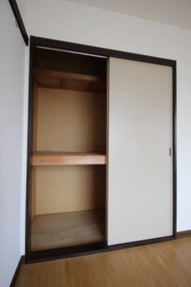 収納　※別部屋の写真です