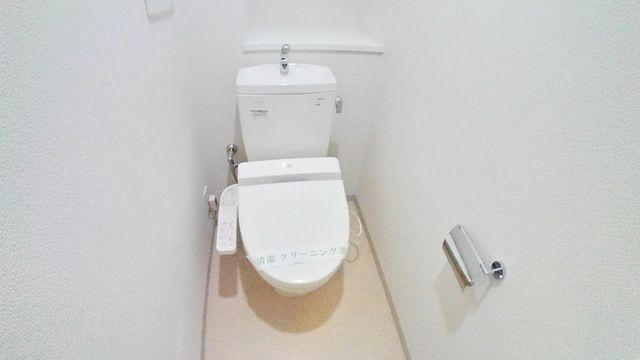 トイレ　★温水洗浄便座付きのトイレです★