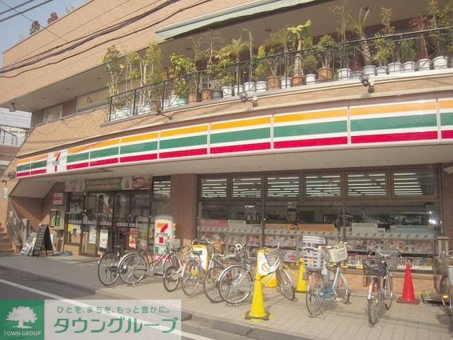コンビニ　セブンイレブン（コンビニ）まで200m
