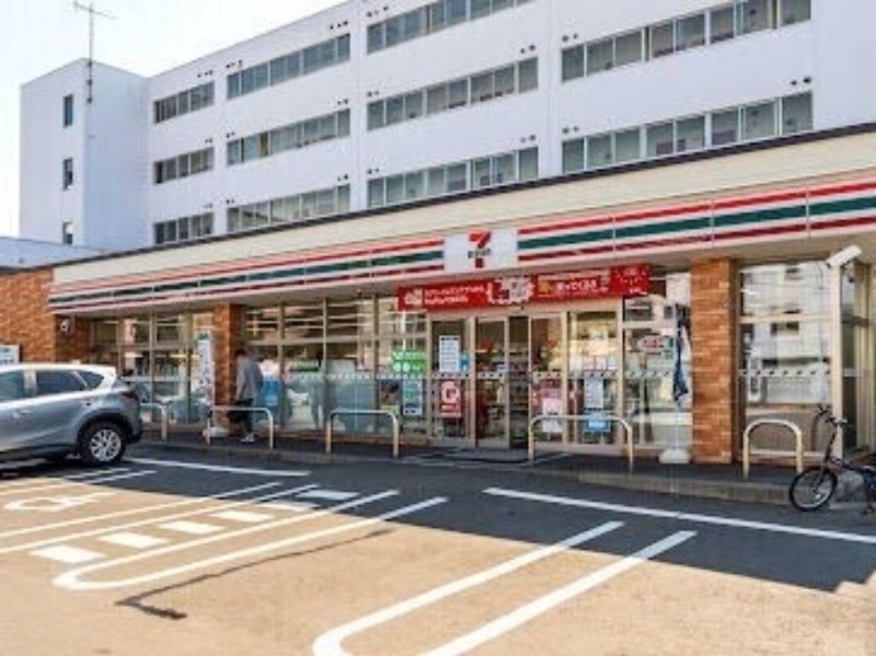 コンビニ　セブンイレブン札幌北28条店（コンビニ）まで420m