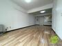 居室・リビング　広くてキレイなお部屋が広がっていて、充実した生活が送れそう。