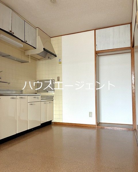 居室・リビング　日当たりの良い明るいリビング。