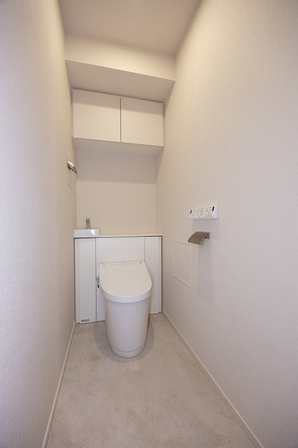 トイレ　※写真は同タイプ住戸です。