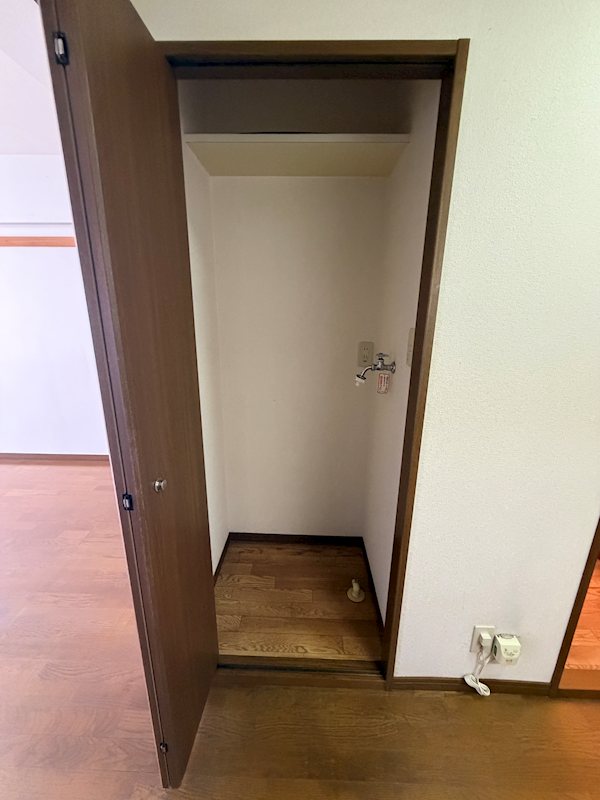 その他　洗濯機置場は室内です☆