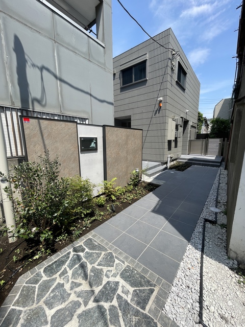 エントランス　★エントランス★
