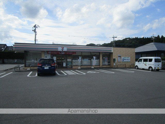 コンビニ　セブンイレブン（コンビニ）まで2430m