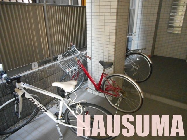 駐車場　自転車置き場