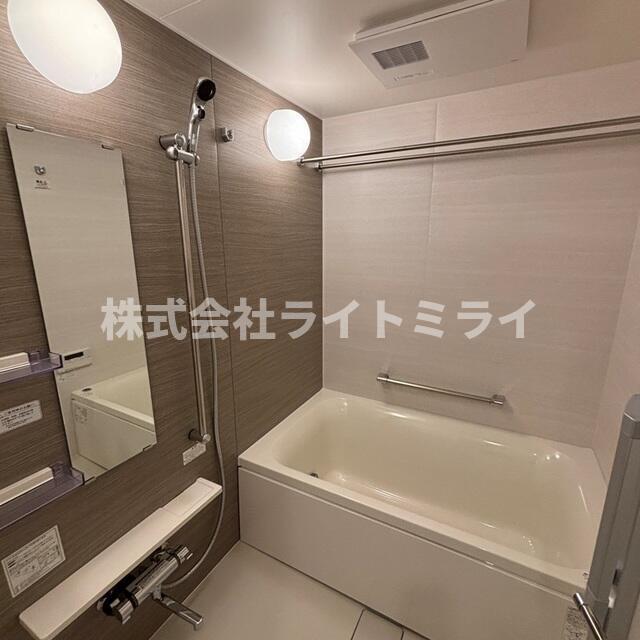 バス・シャワールーム　※写真は同タイプ住戸です。