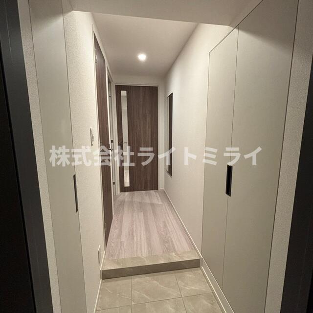 玄関　※写真は同タイプ住戸です。