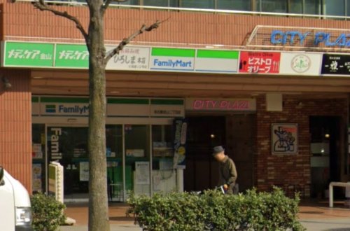 コンビニ　ファミリーマート 名古屋金山二丁目店（コンビニ）まで126m