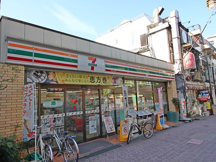 コンビニ　セブンイレブン（コンビニ）まで100m