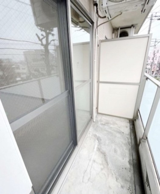 バルコニー　別部屋同仕様タイプ