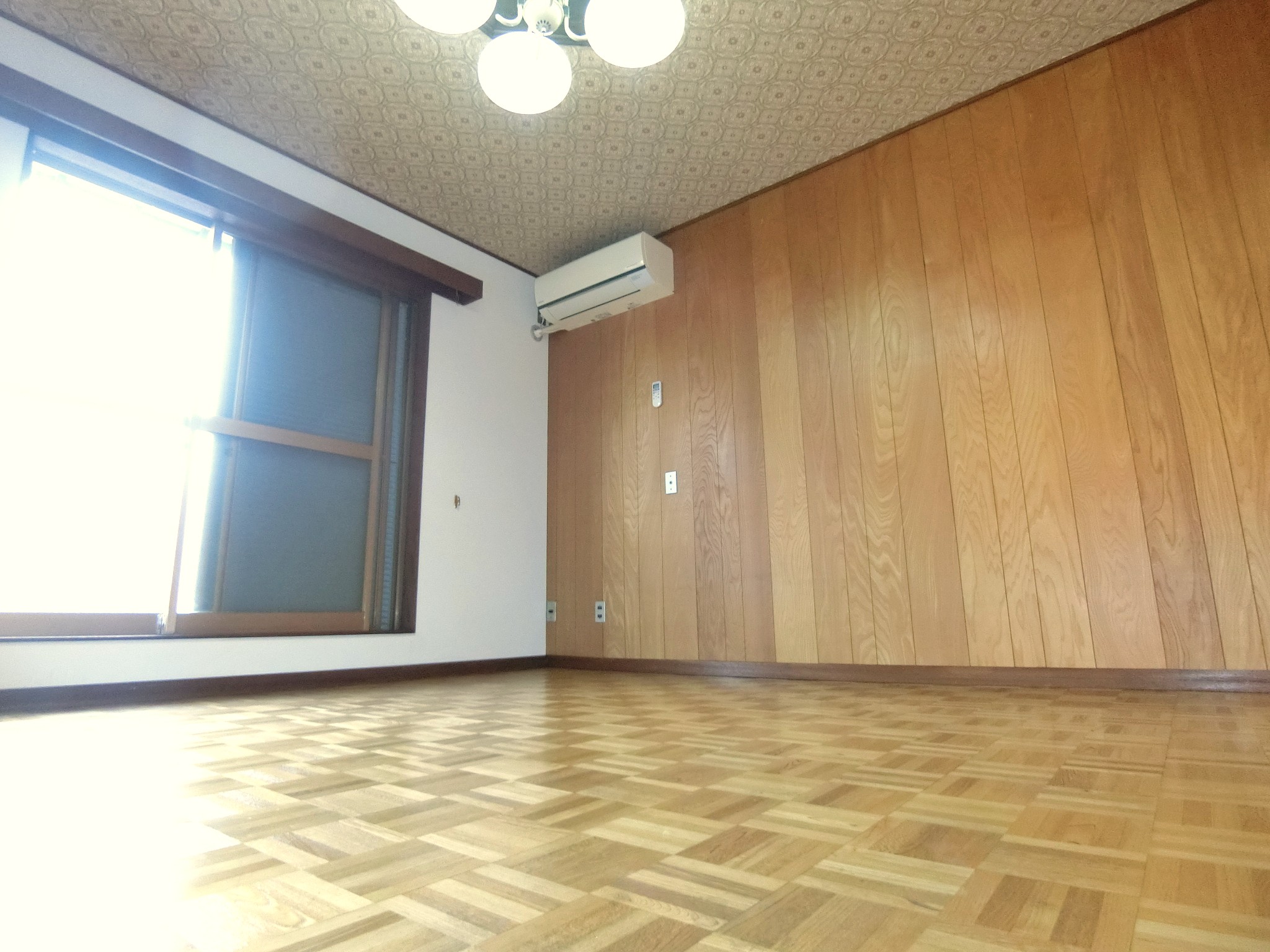 その他共有部分　エアコンとクローゼツトを完備した2階の10帖の洋室です☆