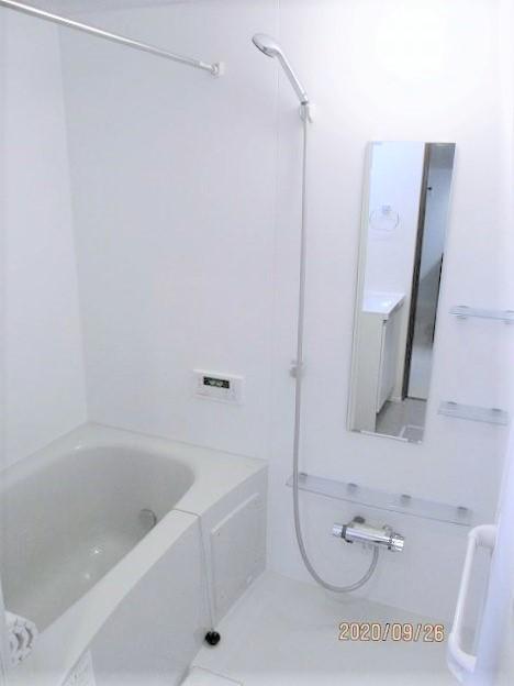 バス・シャワールーム　同建物内、別のお部屋の参考写真になります。