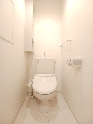 トイレ　シンプルで使いやすいトイレです
