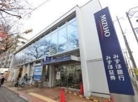 銀行　株式会社みずほ銀行/鷺沼支店（銀行）まで580m