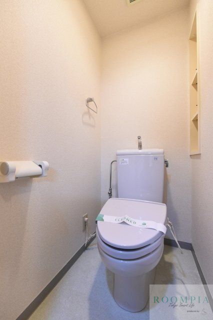 トイレ　※同タイプの別のお部屋です。