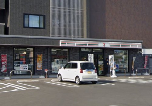 コンビニ　セブンイレブン倉敷茶屋町店（コンビニ）まで756m