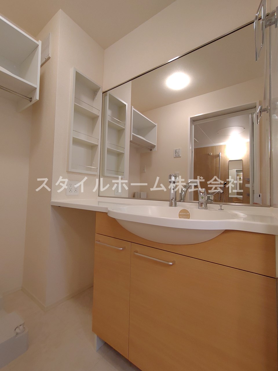 洗面設備　別部屋写真です。