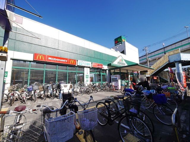 スーパー　マルエツ出来野店（スーパー）まで803m