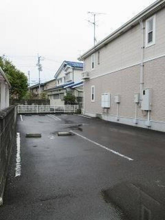 駐車場　駐車場