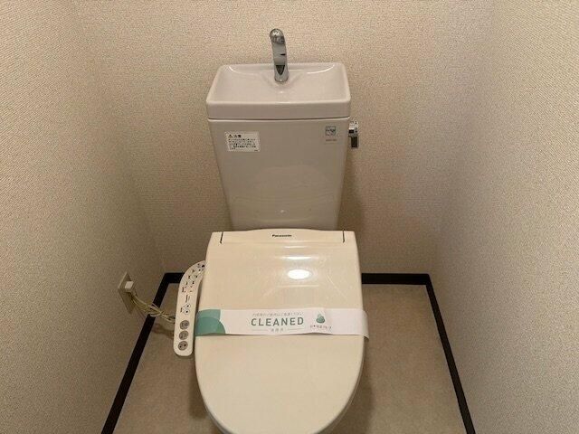 トイレ　落ち着いたトイレです