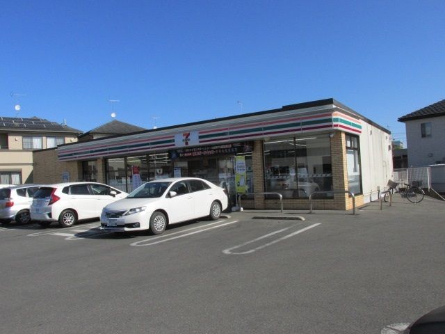 コンビニ　セブン-イレブン 宇都宮戸祭４（コンビニ）まで500m