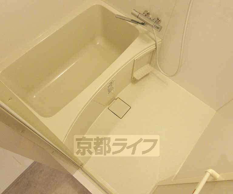 バス・シャワールーム　リラックスできるバスルーム・