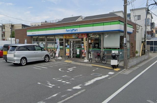 コンビニ　ファミマ　戸田美女木1丁目店（コンビニ）まで400m