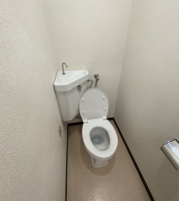 トイレ　別部屋同仕様タイプ