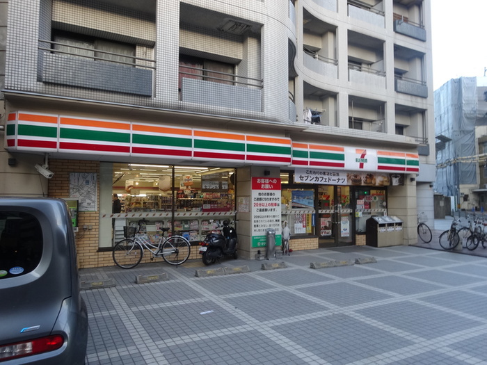 コンビニ　セブンイレブン（コンビニ）まで160m