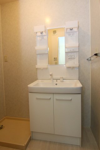 洗面設備　別部屋の参考写真です。