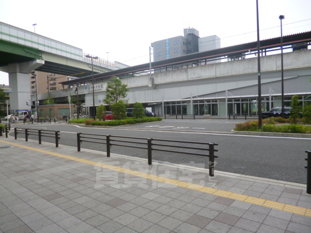 コンビニ　駅（コンビニ）まで134m