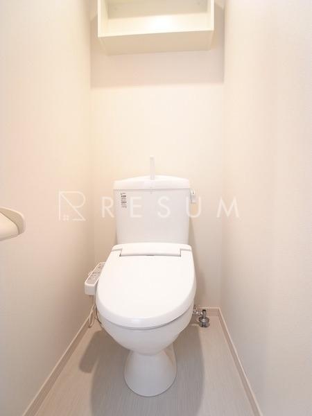 ＪＲ外房線 本千葉駅 徒歩5分 3階建 築15年のトイレ写真