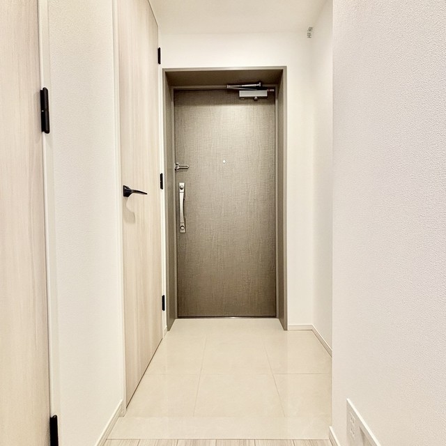 玄関　※写真は同タイプ住戸です。