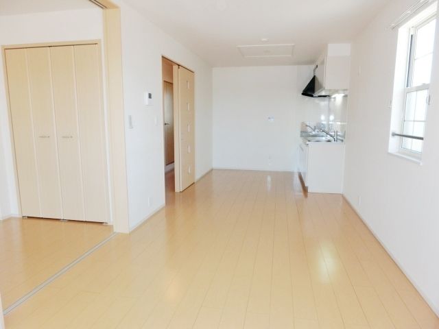 その他部屋・スペース　明るいリビング。開放感があり明るい気分になりますね！