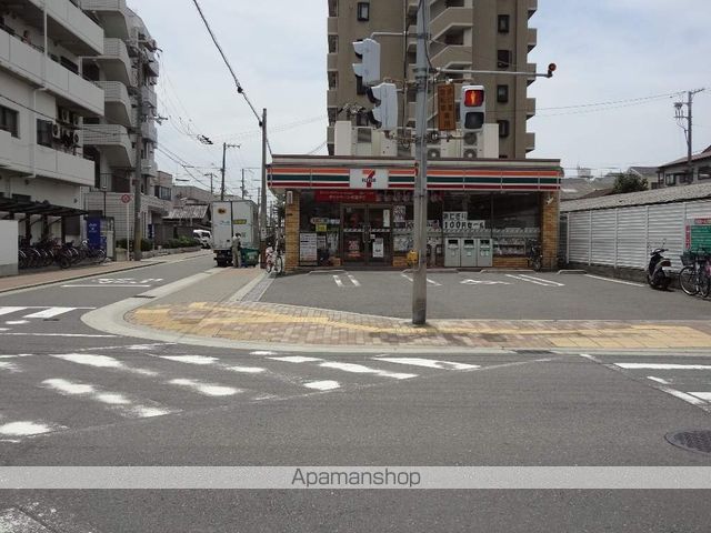 コンビニ　セブンイレブン（コンビニ）まで477m