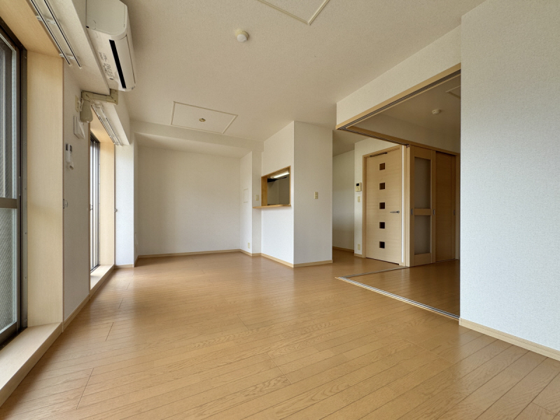 ＪＲ山陽本線 大久保駅 徒歩18分 4階建 築18年の居間写真
