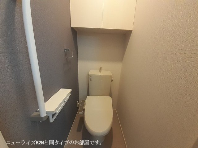 トイレ　落ち着いたトイレです