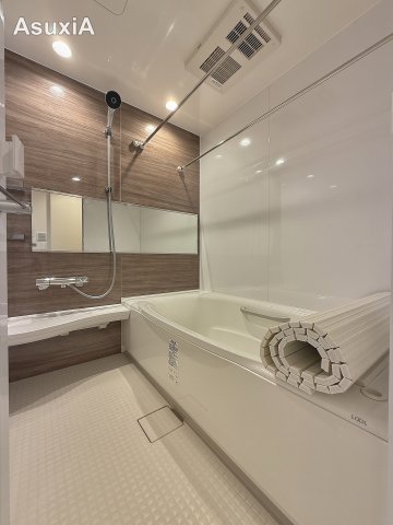 バス・シャワールーム　別タイプのお部屋の写真です