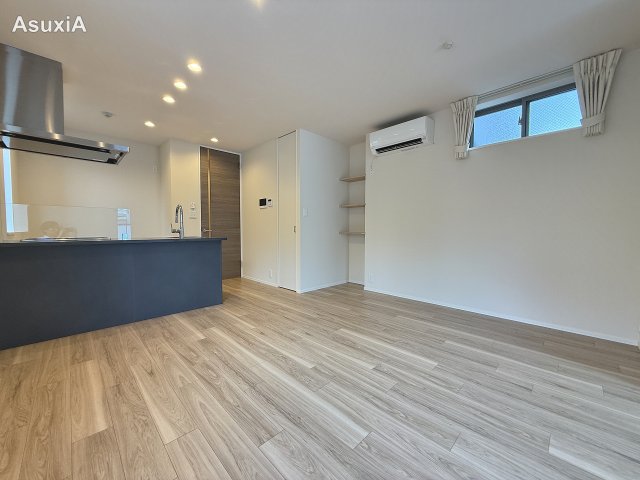 居室・リビング　別タイプのお部屋の写真です