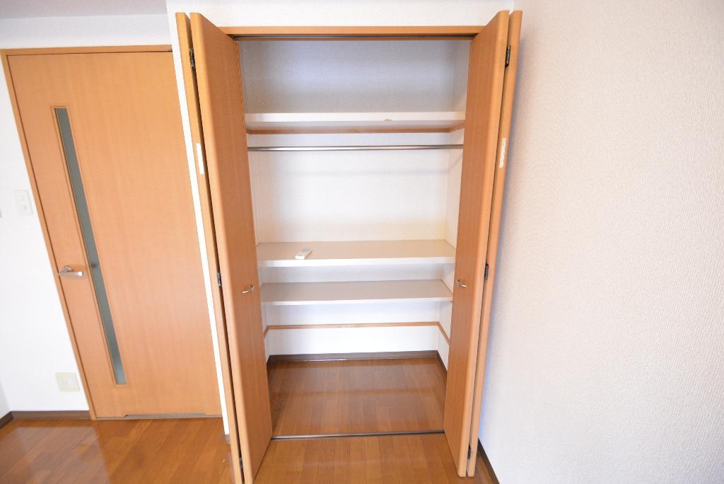 収納　クローゼット