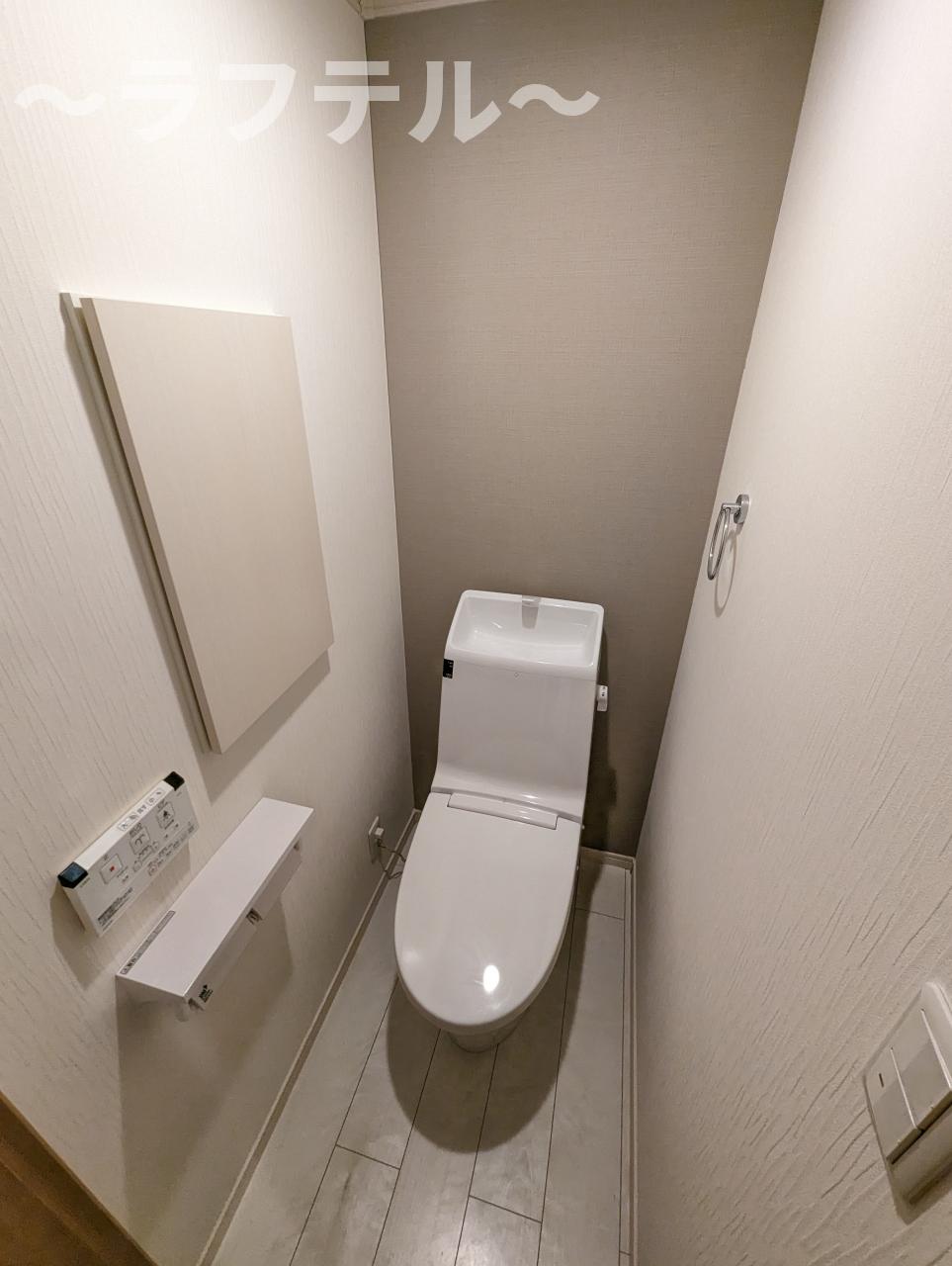 トイレ　別部屋イメージ写真