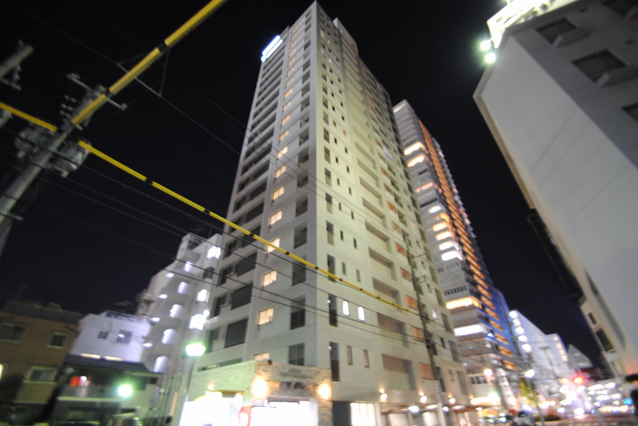 建物外観　広島駅前２０階建タワーマンション