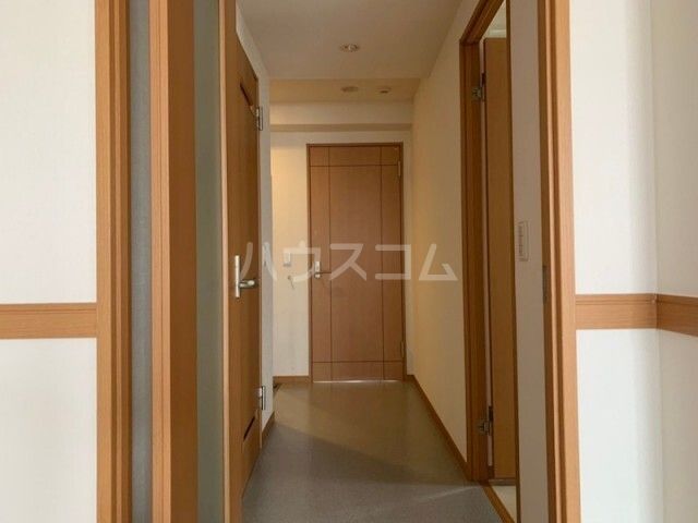東急東横線 都立大学駅 徒歩5分 5階建 築23年の玄関写真