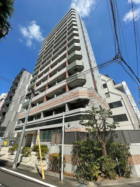 ガーラ・ステーション新宿御苑前の外観写真