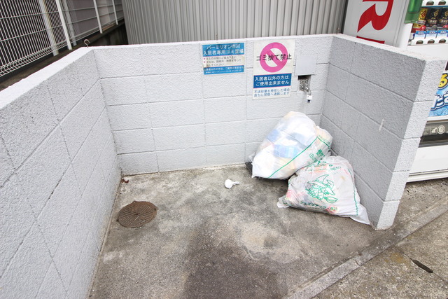 バーミリオン市川の外観写真