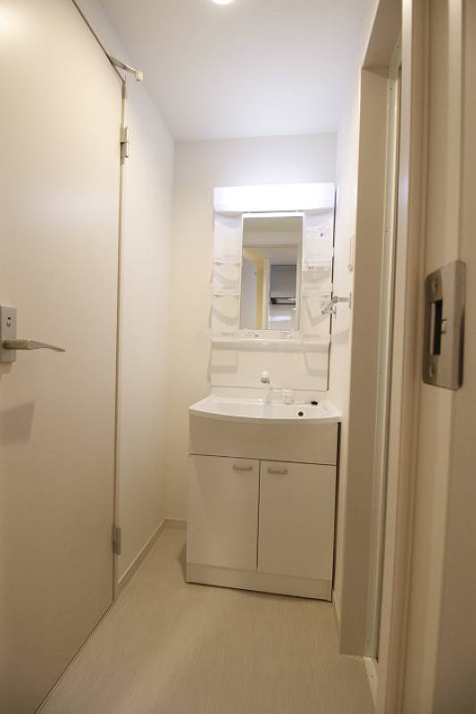 洗面設備　別の部屋の写真です