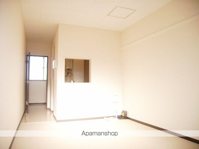 レオネクスト保水Aの居間写真