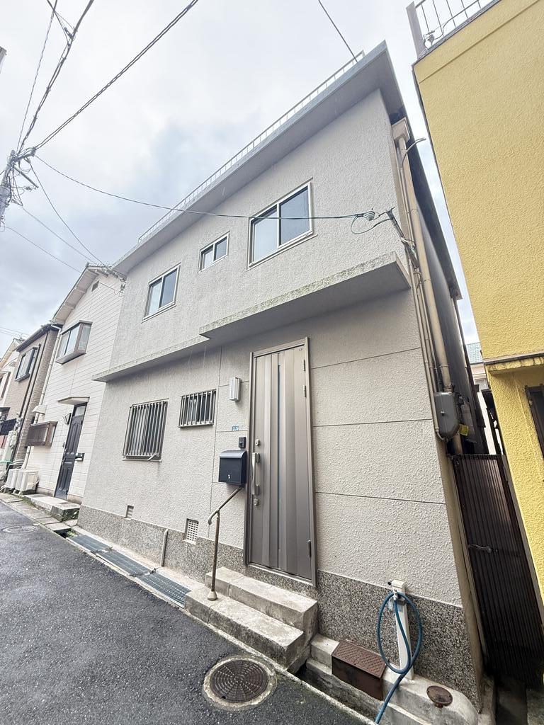 下山手通7丁目貸家Bの外観写真